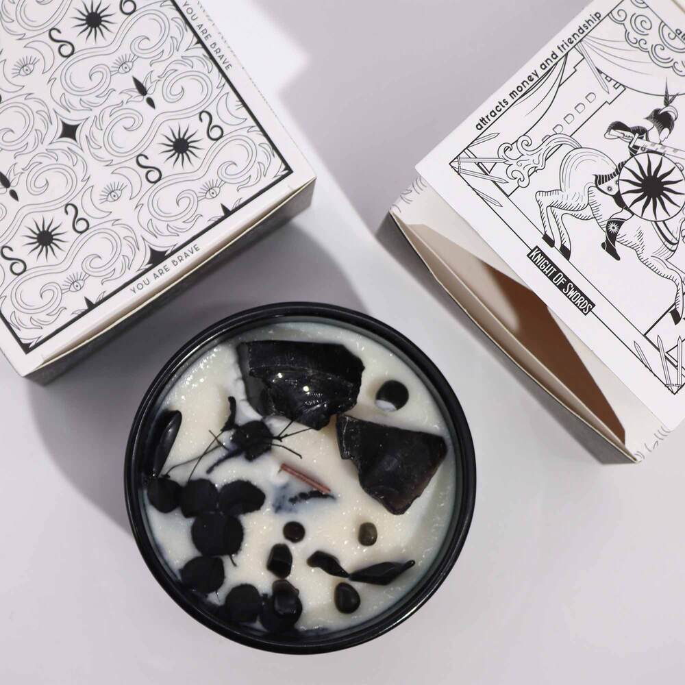 Sojas vaska kristālu ziedu svece - The Knight of Swords